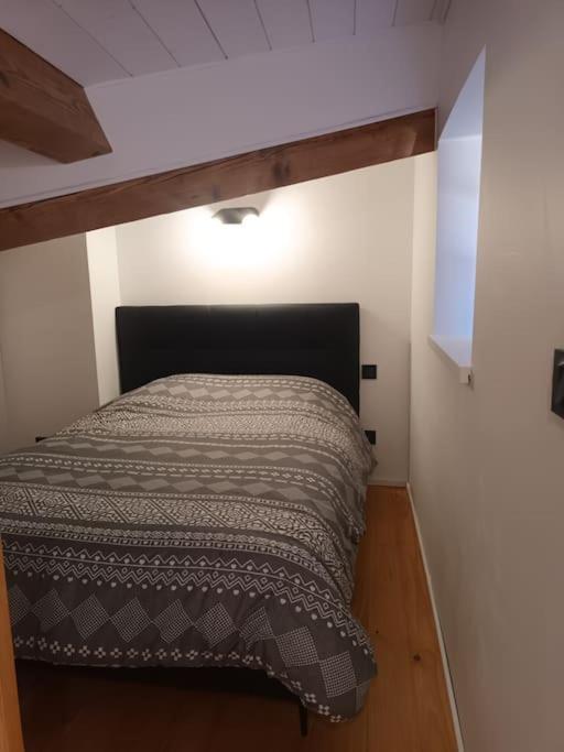 Chez David - Vacances Sous Les Toits Brioude Bagian luar foto