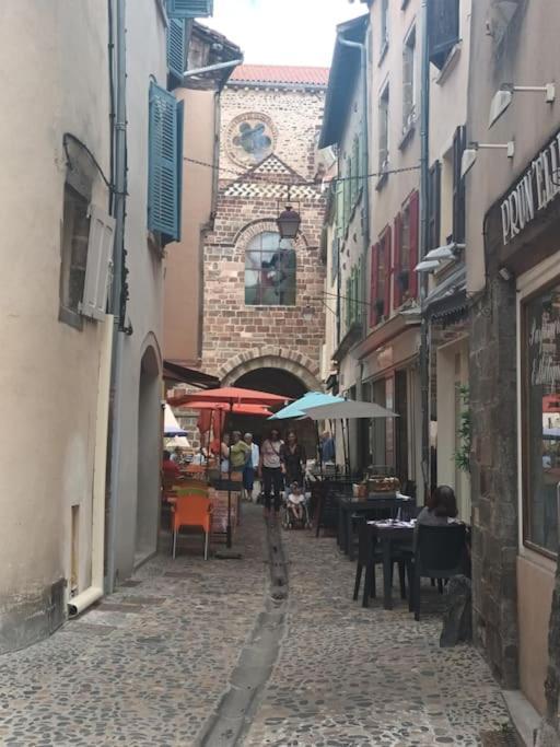 Chez David - Vacances Sous Les Toits Brioude Bagian luar foto